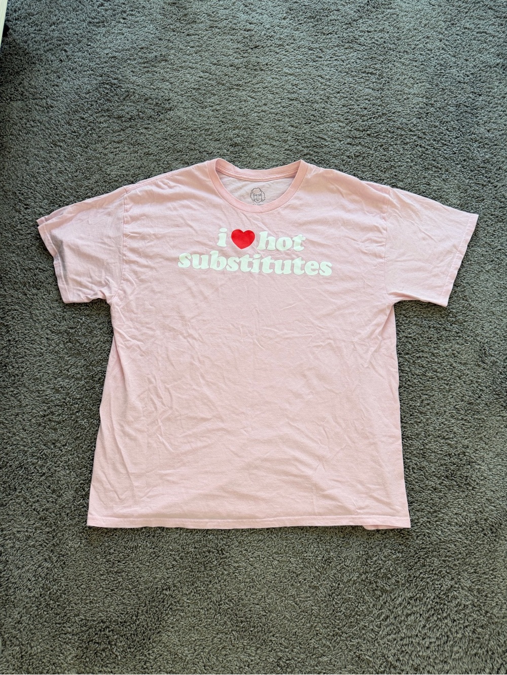 Light Pink Graphic Short-Sleeve Tee with 'I ♥ hot substitutes' Print